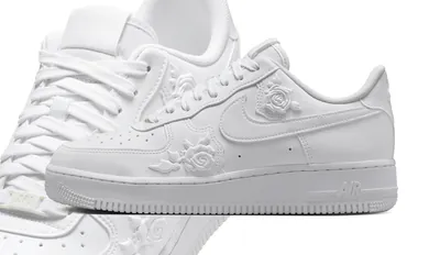 af1-white-roses.jpg