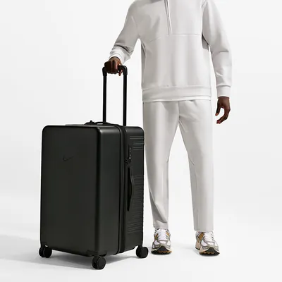 nike-air-force-1-suitcase-luggage-collection-hv8584-010-4.png