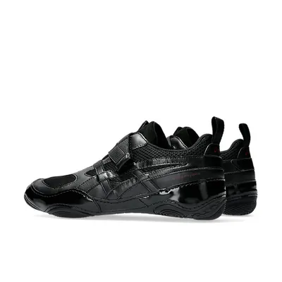issey-miyake-x-asics-hyper-taping-black-1203a819-001-4.png