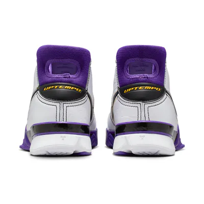 nike-kobe-1-protro-81-points-im0542-100-4.png