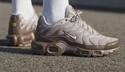 Nike Air Max Plus Ironstone menu2.png