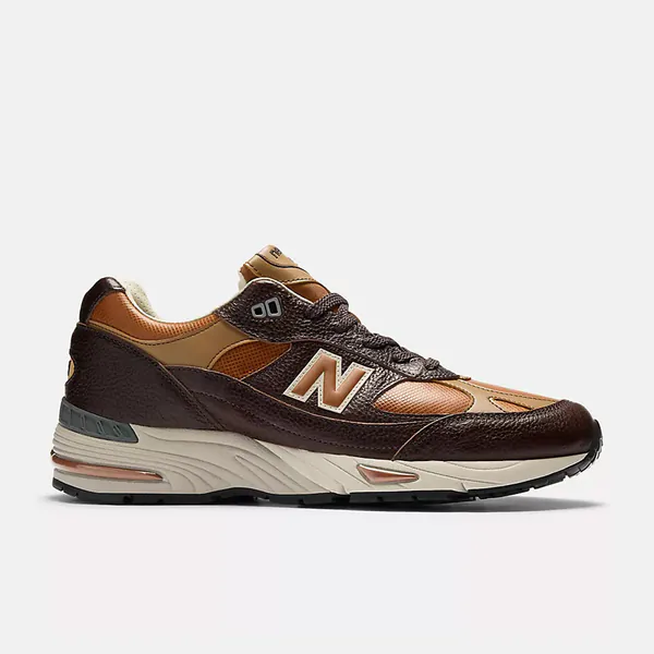 new-balance-991v1-made-in-uk-chocolate-plum-m991lb1-1.png