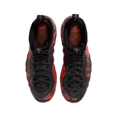 stranger-things-x-nike-air-foamposite-one-ir7336-001-4.png