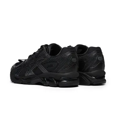 unaffected-x-asics-gel-nimbus-10-1-black-1203a836-001-2.png