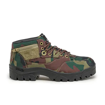 oamc-x-vans-half-cab-sp-boot-woodland-camo-vn000efuwvd-1.png