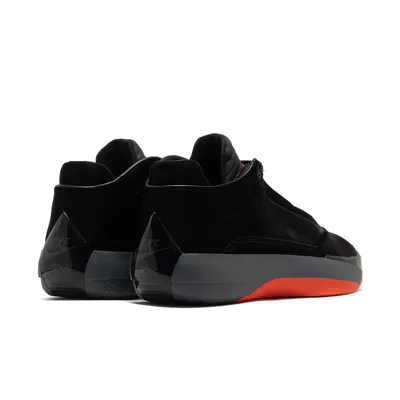 nike-air-jordan-40-infrared-iq4092-001-4.png