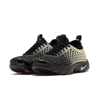 nike-rejuven8-og-se-black-muslin-io9932-001-3.png