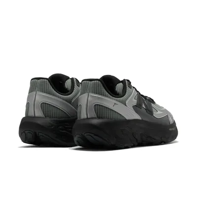 cayl-x-new-balance-800-slate-grey-utrnca-4.png
