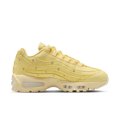 nike-air-max-95-soft-yellow-iq3444-722-2.png