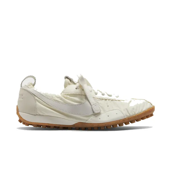 jacquemus-x-nike-moon-shoe-sp-soft-pearl-hv8547-002-1.png