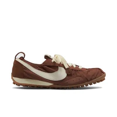 jacquemus-x-nike-moon-shoe-sp-fauna-brown-hv8547-200-1.png