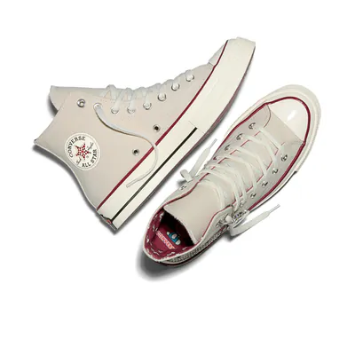 hello-kitty-x-swarovski-x-converse-chuck-taylor-70-a17695c-5.png