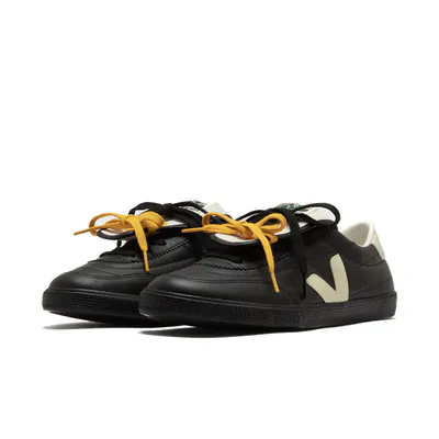magliano-x-veja-panenka-leather-black-mg0221674b-3.png
