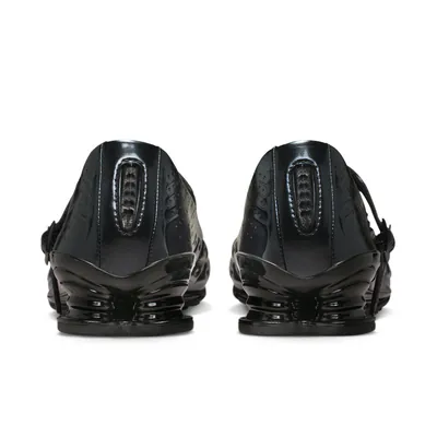 naked-copenhagen-x-nike-shox-z-calistra-black-ir5519-001-4.png