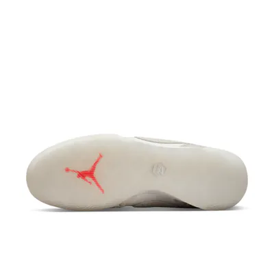 nike-air-jordan-tiempo-streetgato-phantom-ii7579-016-5.png