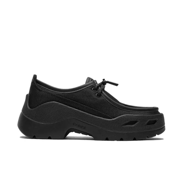 crocs-gallery-shoe-tech-black-212837-001-1.png