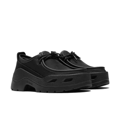 crocs-gallery-shoe-tech-black-212837-001-2.png