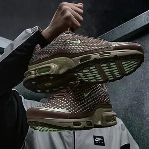 nike am plus vii 1x1.jpg