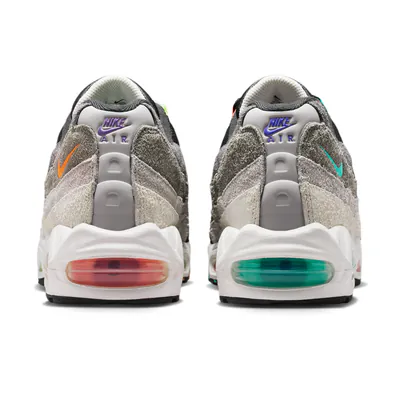 nike-air-max-95-og-big-bubble-greedy-iu2636-300-4.png