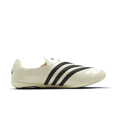 pharrell-williams-x-adidas-vario-flat-earther-white-black-ki7668-2.png