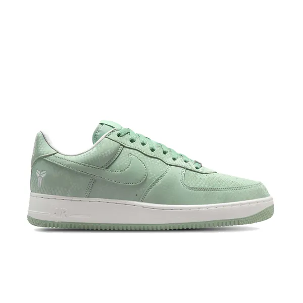 kobe-bryant-x-nike-air-force-1-low-steam-ib0018-005-1.png