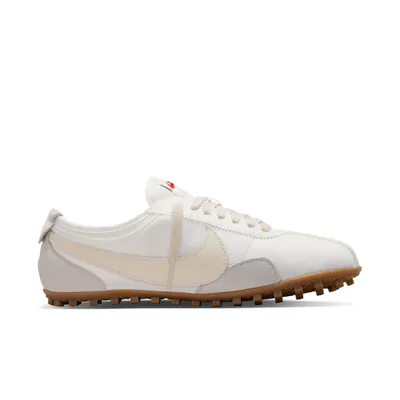 nike-moon-shoe-summit-white-iw0955-100-2.png