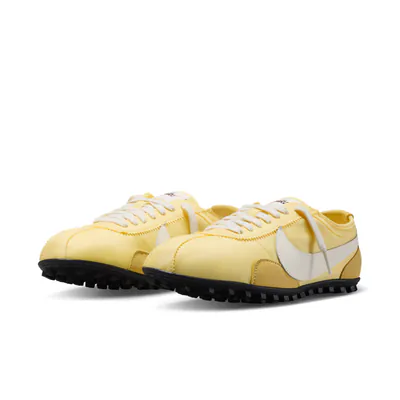 nike-moon-shoe-soft-yellow-iw0955-700-3.png