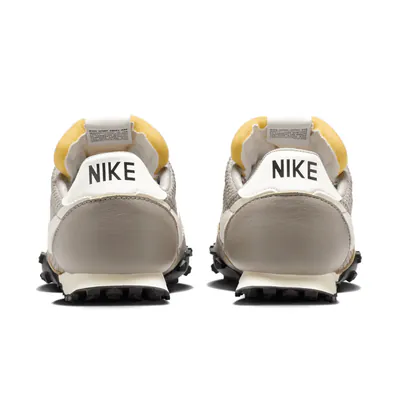 nike-waffle-racer-moon-fossil-im8673-001-4.png
