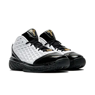 nike-kobe-3-low-protro-mambacita-iq3916-100-3.png