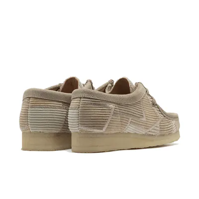 aleali-may-x-clarks-wallabee-beige-combi-26185905-4.png