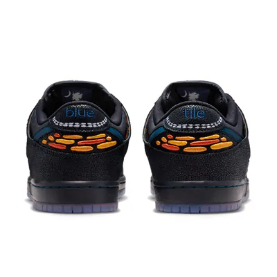 bluetile-x-nike-sb-dunk-low-pitch-blue-iq1323-001-5.png