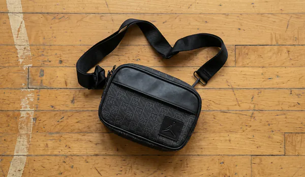 Jordan Jam 23 Monogram Camera Bag menu2 snkr.png