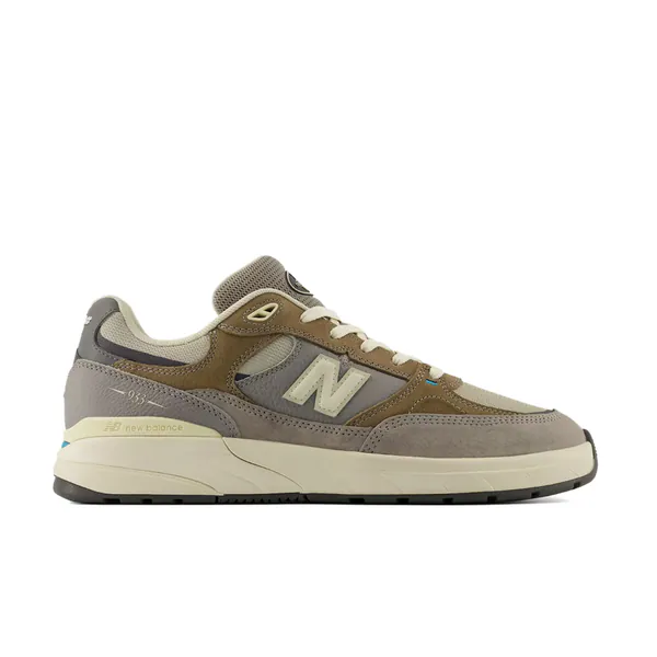 andrew-reynolds-x-new-balance-numeric-933-grey-days-un933gry-1.png