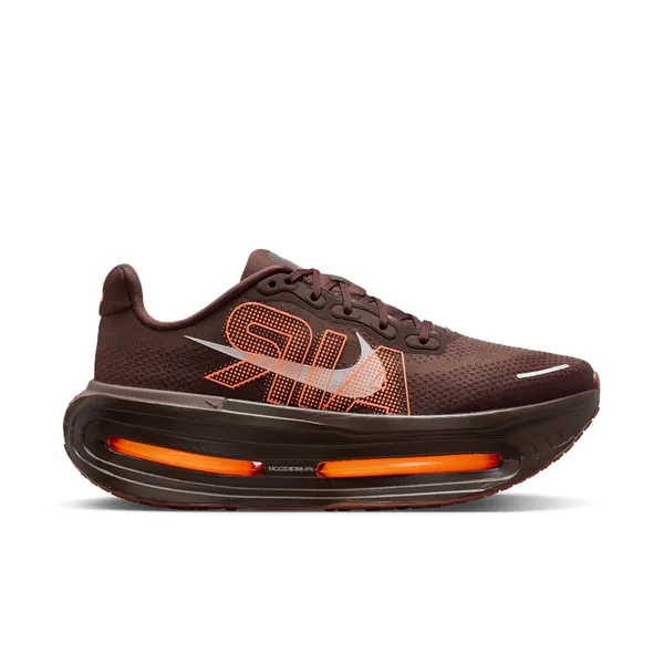 renegade-x-nike-vomero-premium-cinnamon-iq7314-200-1.png