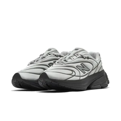 new-balance-5030-rain-cloud-u50303l3-3.png
