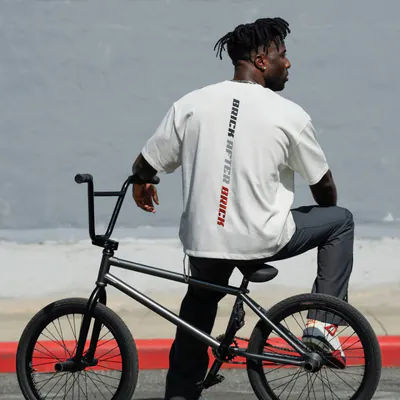 nigel-sylvester-x-nike-air-jordan-bike-air-collection-iq8148-060-3.png
