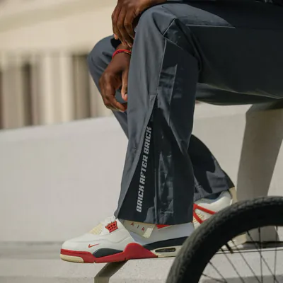 nigel-sylvester-x-nike-air-jordan-bike-air-collection-iq8148-060-5.png