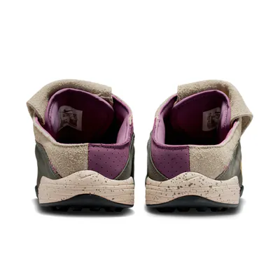 kids-of-immigrants-x-nike-t90-mule-khaki-ih4422-200-5.png