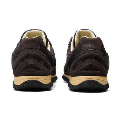 auralee-x-new-balance-204l-ganache-u204l5i7-5.png