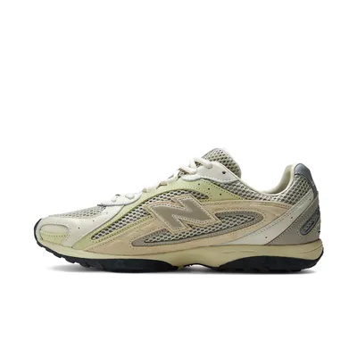 auralee-x-new-balance-204l-plaza-taupe-u204l7yu-2.png