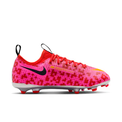 lego-x-nike-jr-mercurial-vapor-academy-pixel-camo-rush-red-iq3580-601-2.png