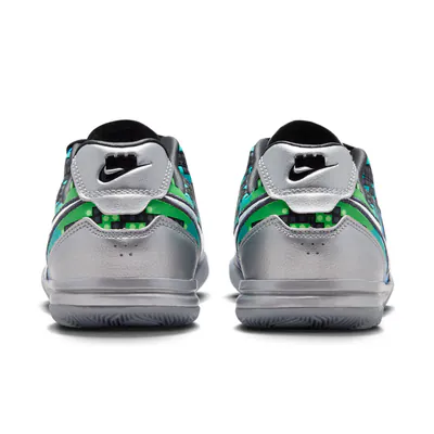 lego-x-nike-jr-streetgato-pixel-camo-multi-io2390-001-4.png