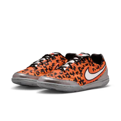 lego-x-nike-jr-streetgato-pixel-camo-safety-orange-io2390-002-3.png