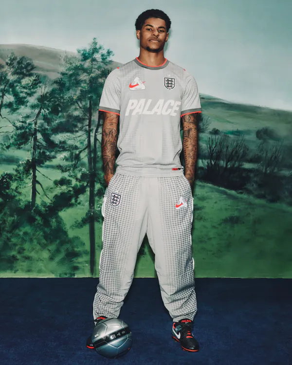 palace x nike england blog3.jpg