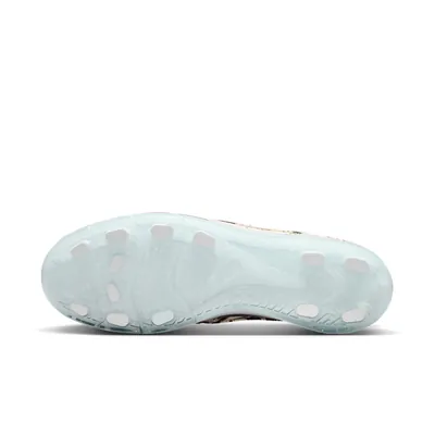 slawn-x-nike-cryoshot-striker-1976-ii9933-100-3.png