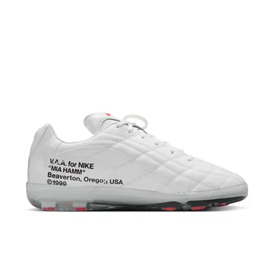 virgil-abloh-archives-x-nike-cryoshot-zoom-m9-im3886-100-4.png