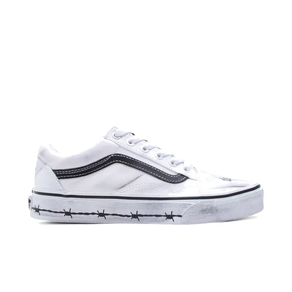 travis-barker-x-vans-old-skool-dues-paid-vn000e9tcj7-1.png