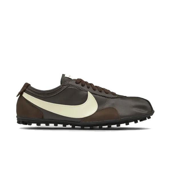 nike-moon-shoe-baroque-brown-iw0955-201-1.png