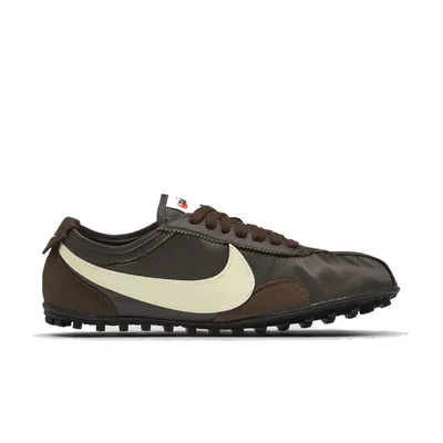 nike-moon-shoe-baroque-brown-iw0955-201-2.png