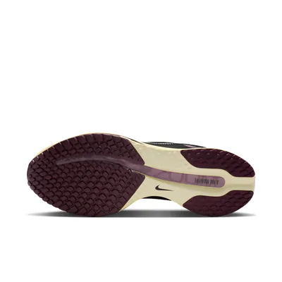 a-ma-mani-re-x-nike-pegasus-premium-sp-black-im0701-001-3.png